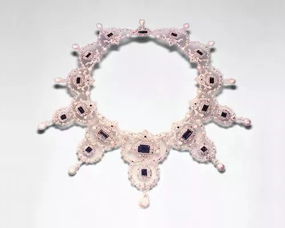 珠寶不再是時(shí)尚依附品 荷蘭國(guó)寶級(jí)首飾家用首飾將傳統(tǒng)文化賦予當(dāng)代意義